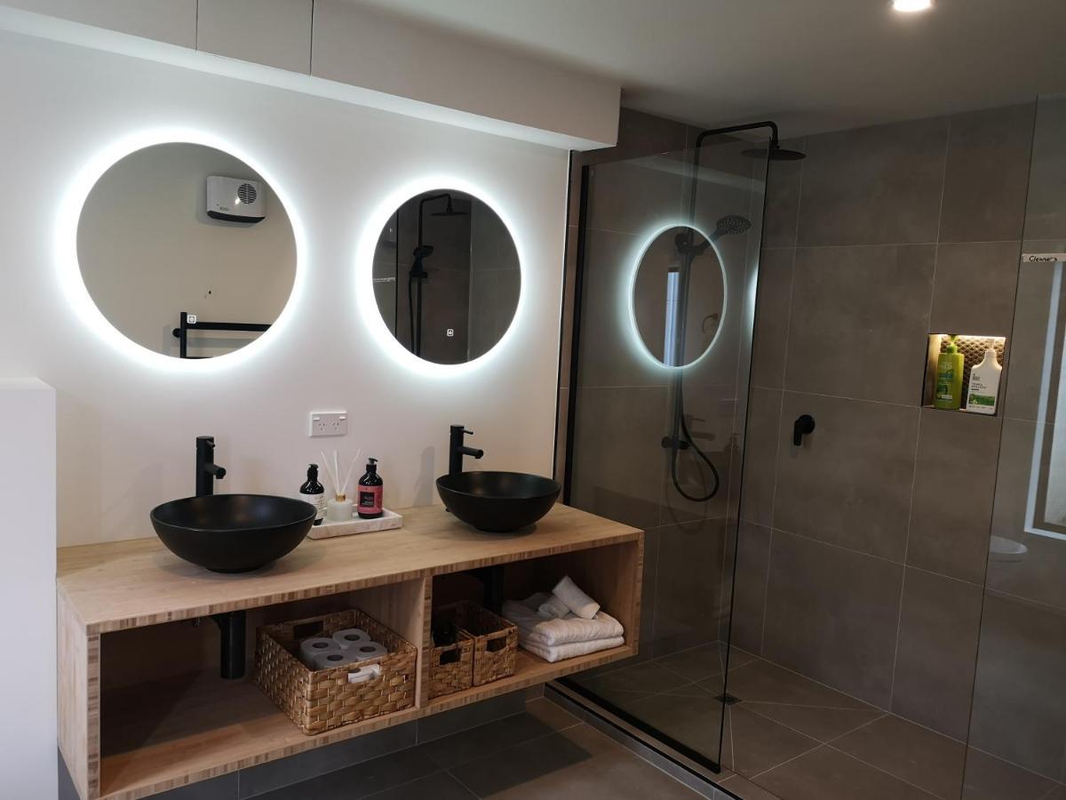 Queenstown Lakeview Holiday Home-5Mins To Town Bagian luar foto