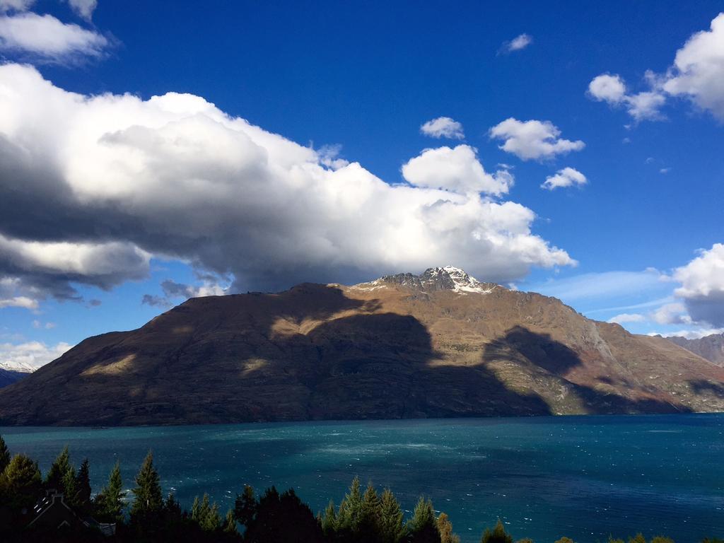 Queenstown Lakeview Holiday Home-5Mins To Town Bagian luar foto